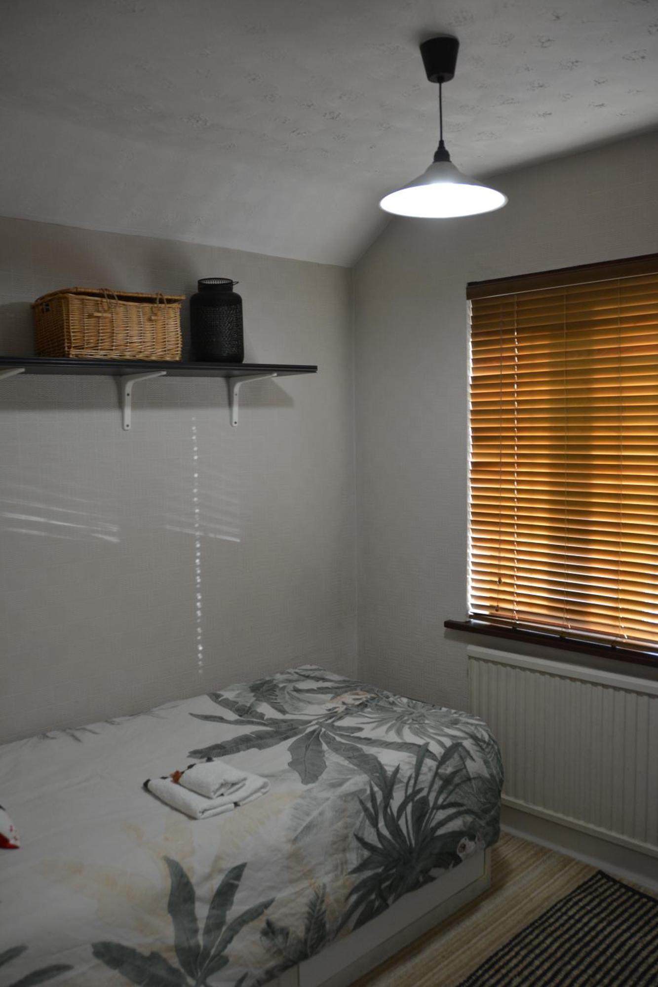 Cozy, Modern, Spacious 4 Bedroom House In London Romford Extérieur photo