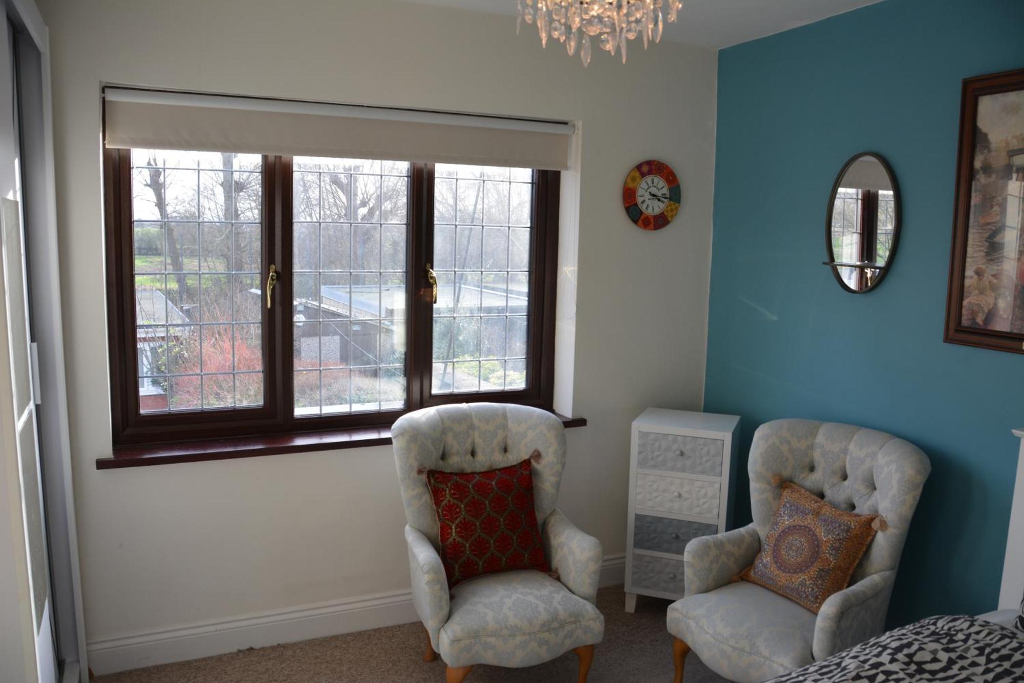 Cozy, Modern, Spacious 4 Bedroom House In London Romford Extérieur photo