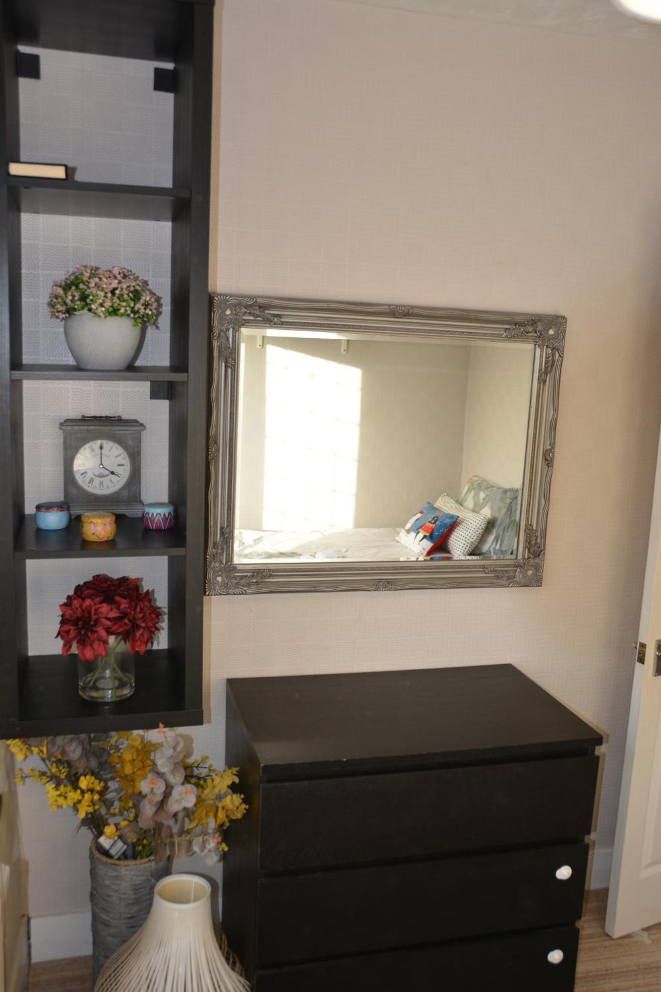 Cozy, Modern, Spacious 4 Bedroom House In London Romford Extérieur photo